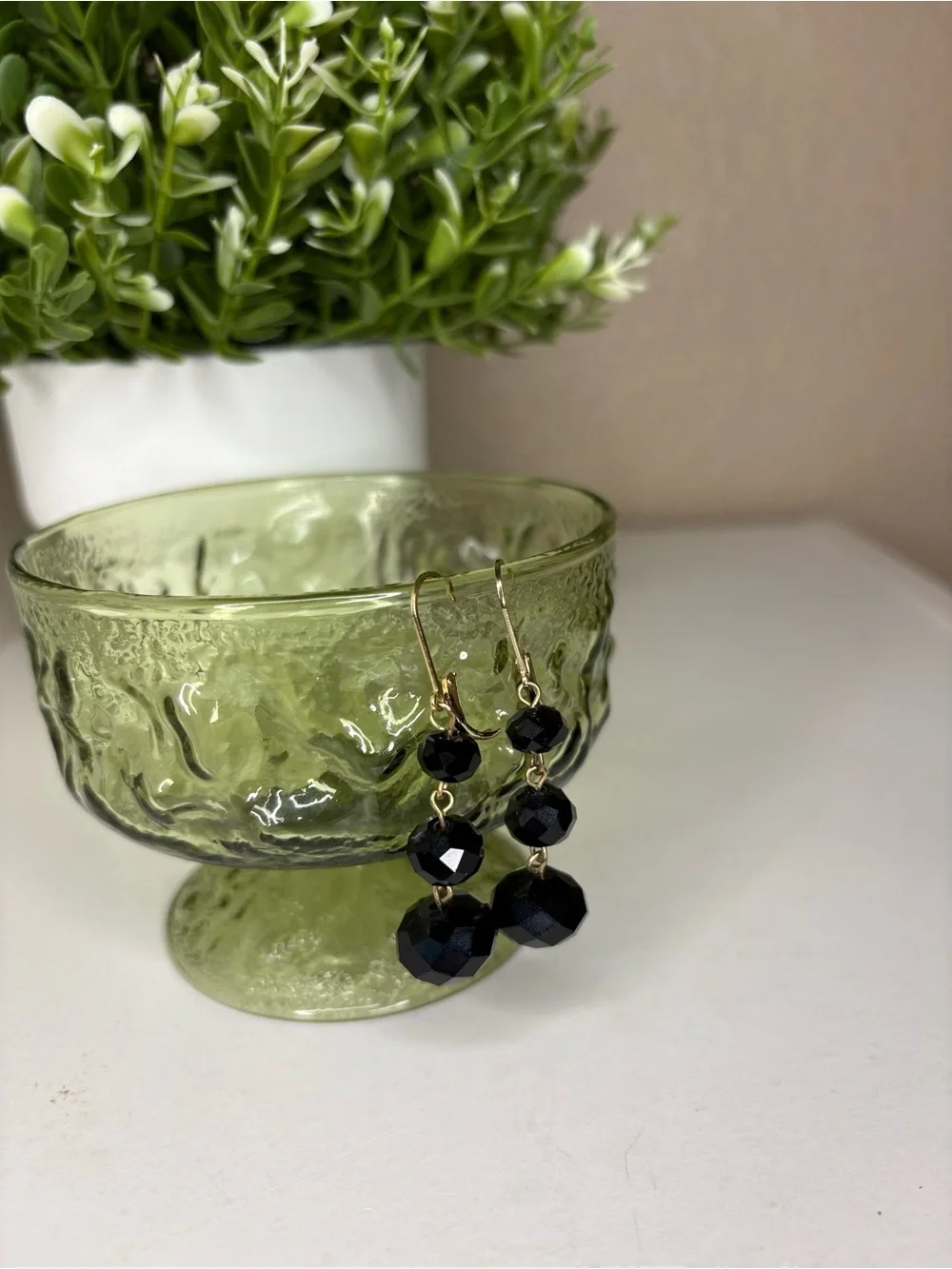 Vintage Black Faceted Bead Drop Earrings Gold Tone Leverback Triple Tier